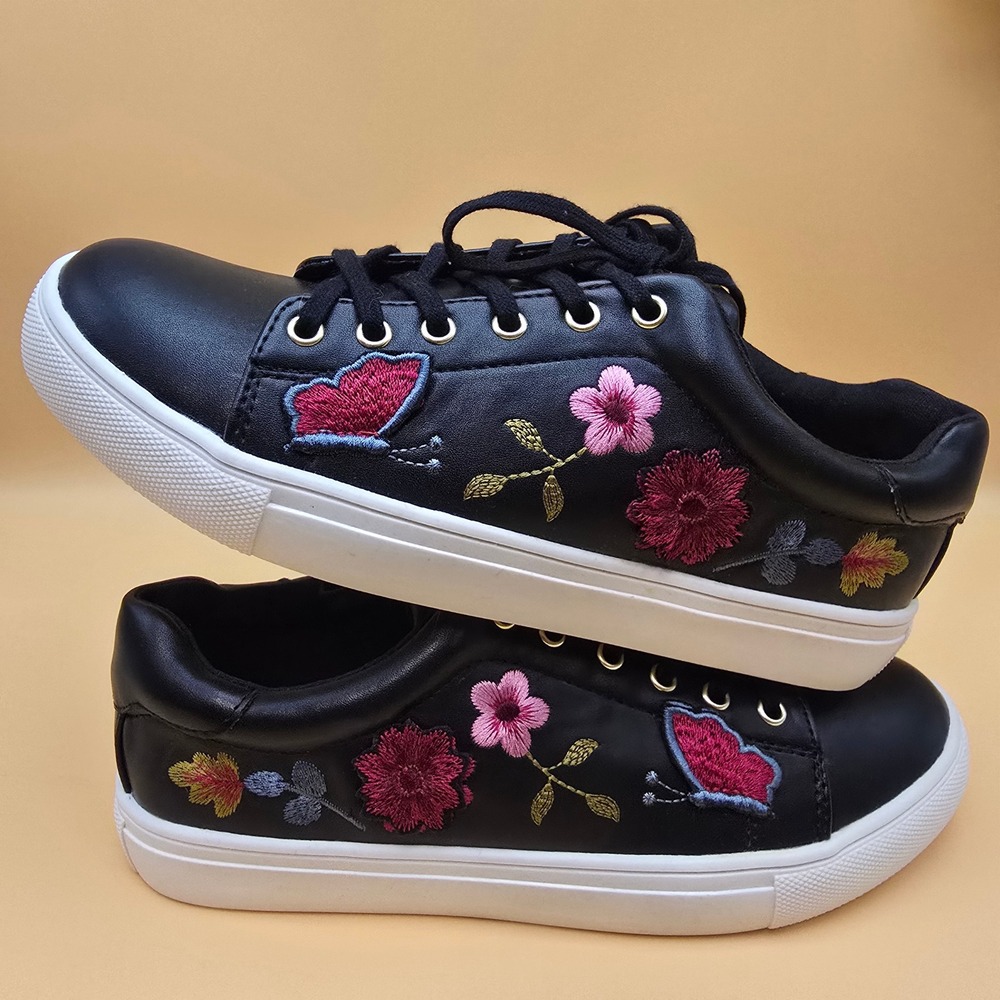 Nanette Lepore Wildflower Sneakers Womens 8M Black Floral Butterfly Embroidered